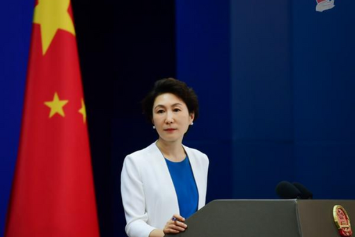 王毅会见柬埔寨副首相兼外交大臣布拉索昆