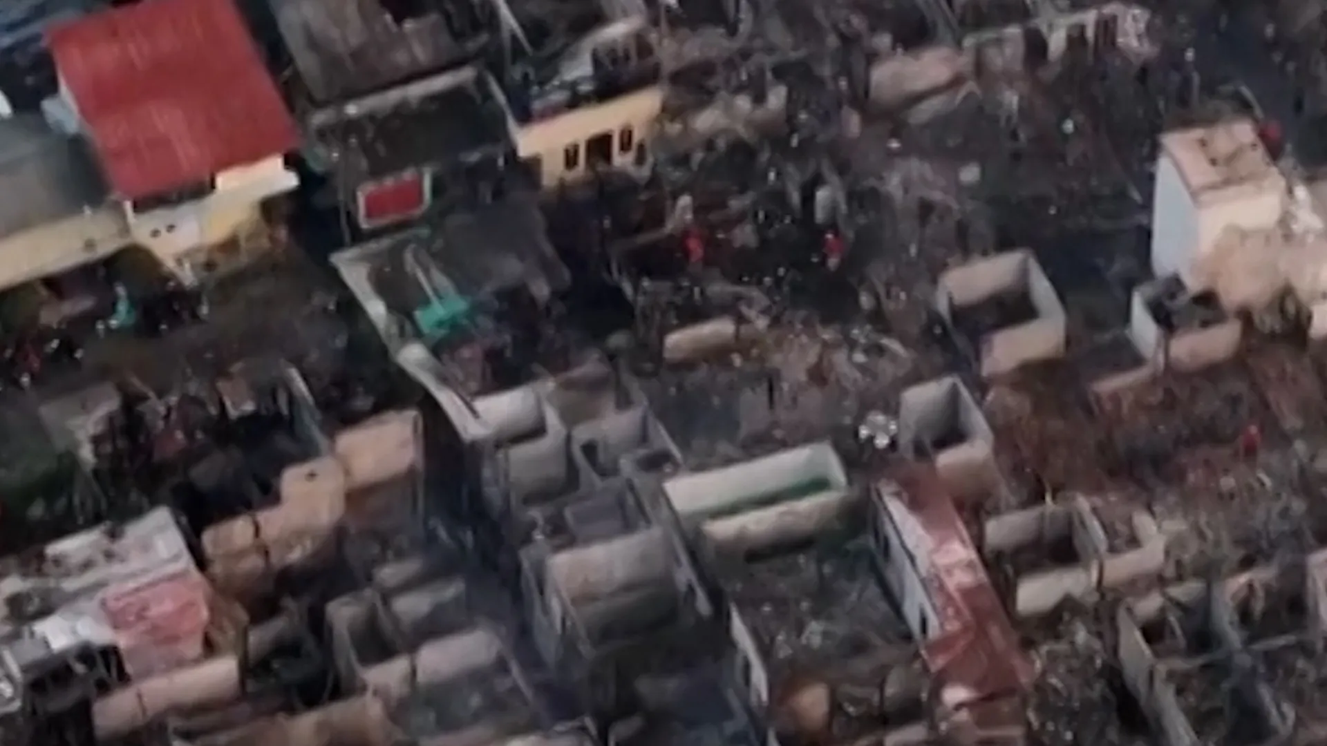 Massive fire engulfs Jakarta market leaving hundreds homeless