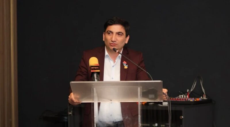 Այս պահին խուզարկում են լրագրող Նաիրի Հոխիկյանի տունը