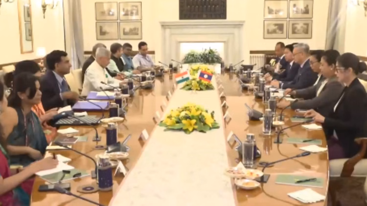 India-Laos Ties: जयशंकर से मिले लाओस के उप प्रधानमंत्री, रक्षा, शिक्षा और व्यापार समेत कई मुद्दों पर हुई बात