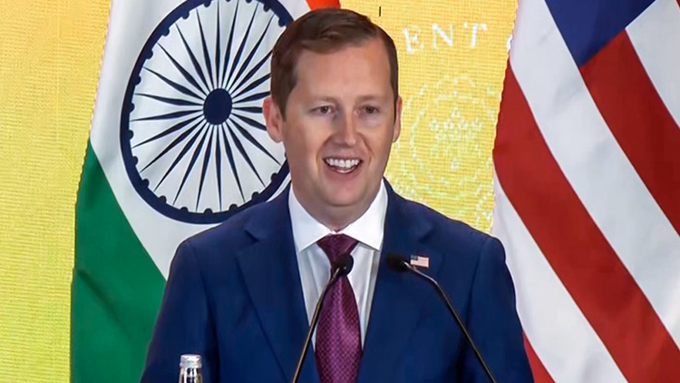 West Asia Crisis: ईरान के परमाणु कार्यक्रम पर अमेरिका सख्त, अमेरिकी राजदूत सर्जियो गोर बोले- यह हमारी रेड लाइन