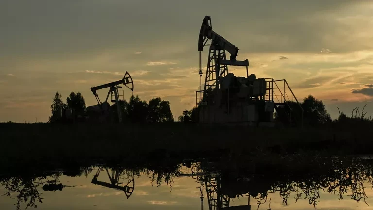 Brent տեսակի նավթի գինն իջել է բարելի դիմաց 97 դոլարի շեմից