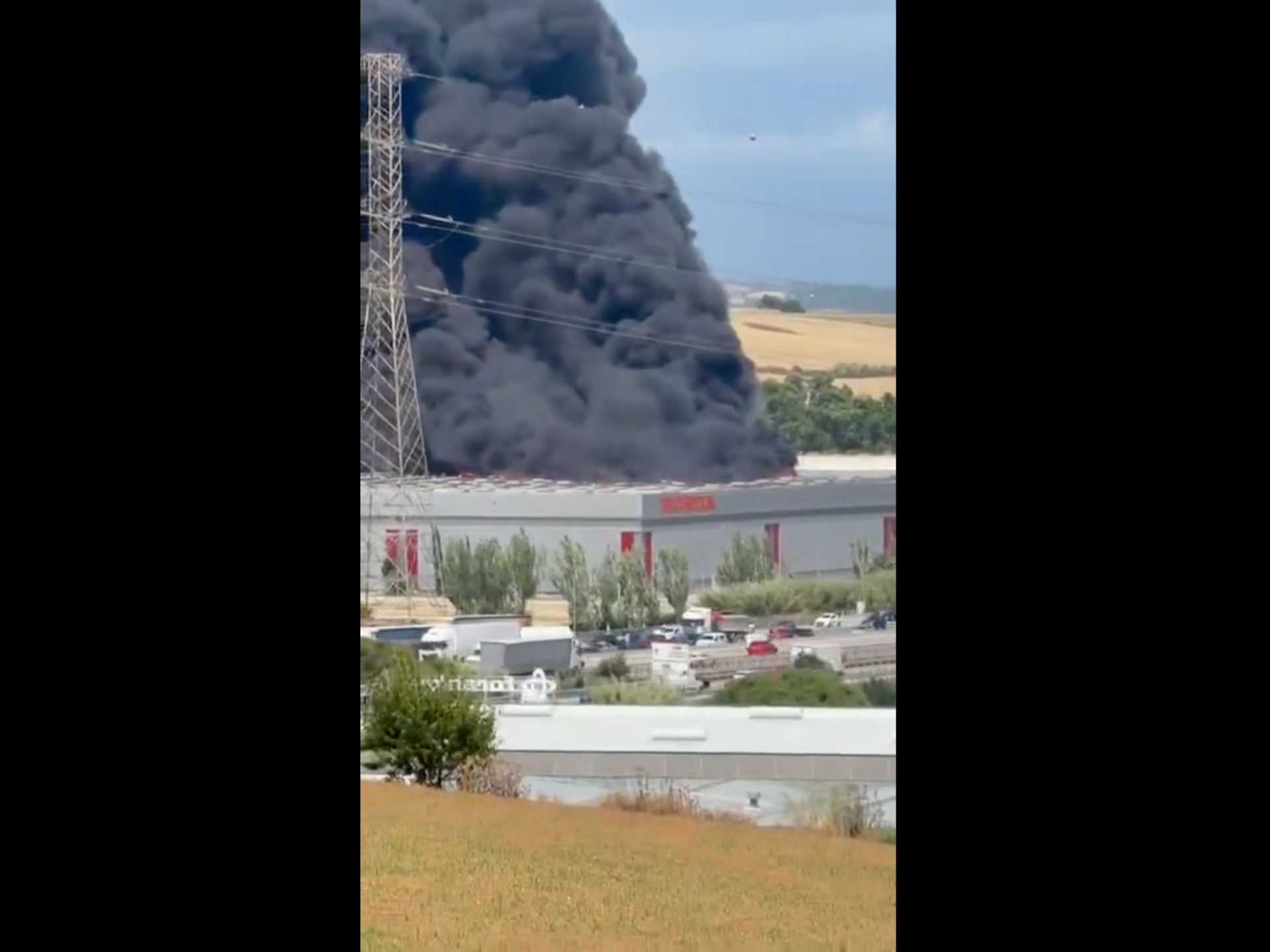 Huge fire erupts at Honda warehouse in Barcelona