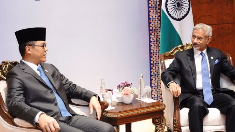 Sugiono India Visit: इंडोनेशिया के विदेश मंत्री के साथ आज होगी जयशंकर की बैठक; रक्षा-समुद्री सुरक्षा पर चर्चा