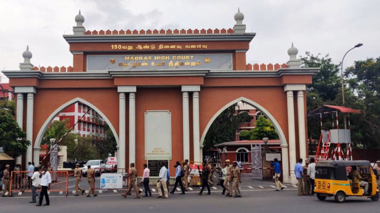 Vande Mataram: मद्रास हाईकोर्ट ने 'वंदे मातरम' सर्कुलर को चुनौती देने के लिए नई याचिका की दी अनुमति