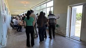 Ի՞նչ անել, եթե մինչև ժամը 20:00-ը չեք հասցրել քվեարկել, բայց արդեն ֆիզիկապես գտնվում եք ընտրատեղամասում