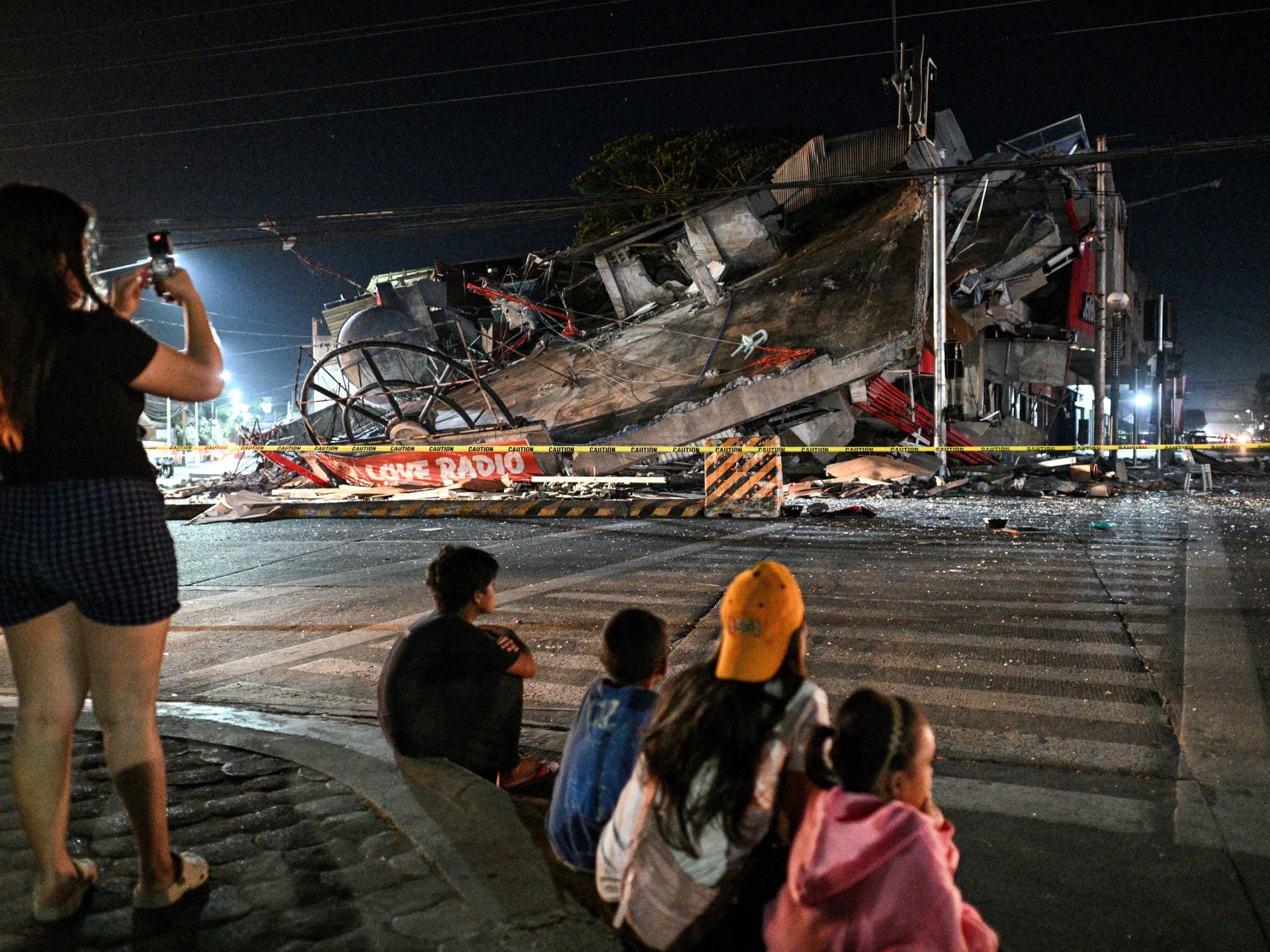 7.8 magnitude earthquake leaves dozens dead in the Philippines
