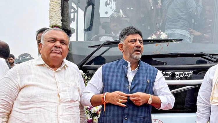 'मुझे अब कोई नया विभाग नहीं चाहिए': कर्नाटक में पोर्टफोलियो विवाद थमा, नाराज रेड्डी ने संभाला जल संसाधन विभाग