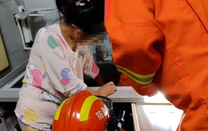 提醒家人！家里这个地方利如刀片 千万注意