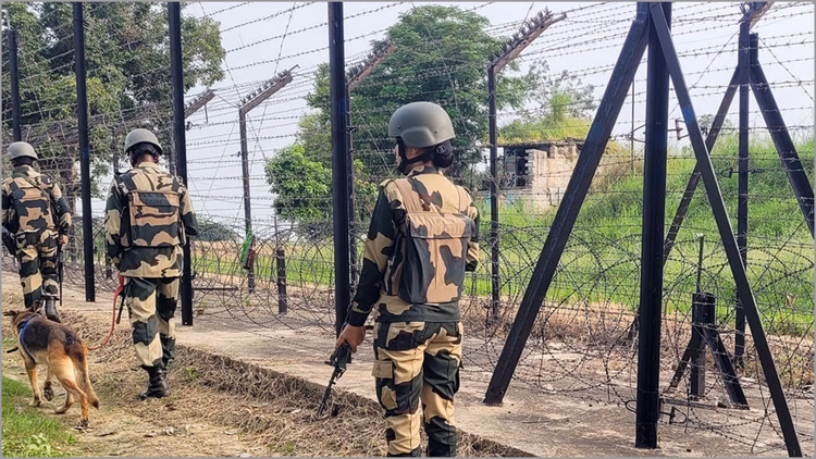Border Safety: लाल आतंक के बाद अब सुरक्षित सरहद बनी सरकार का मिशन, जानिए क्या है सरकार की योजना