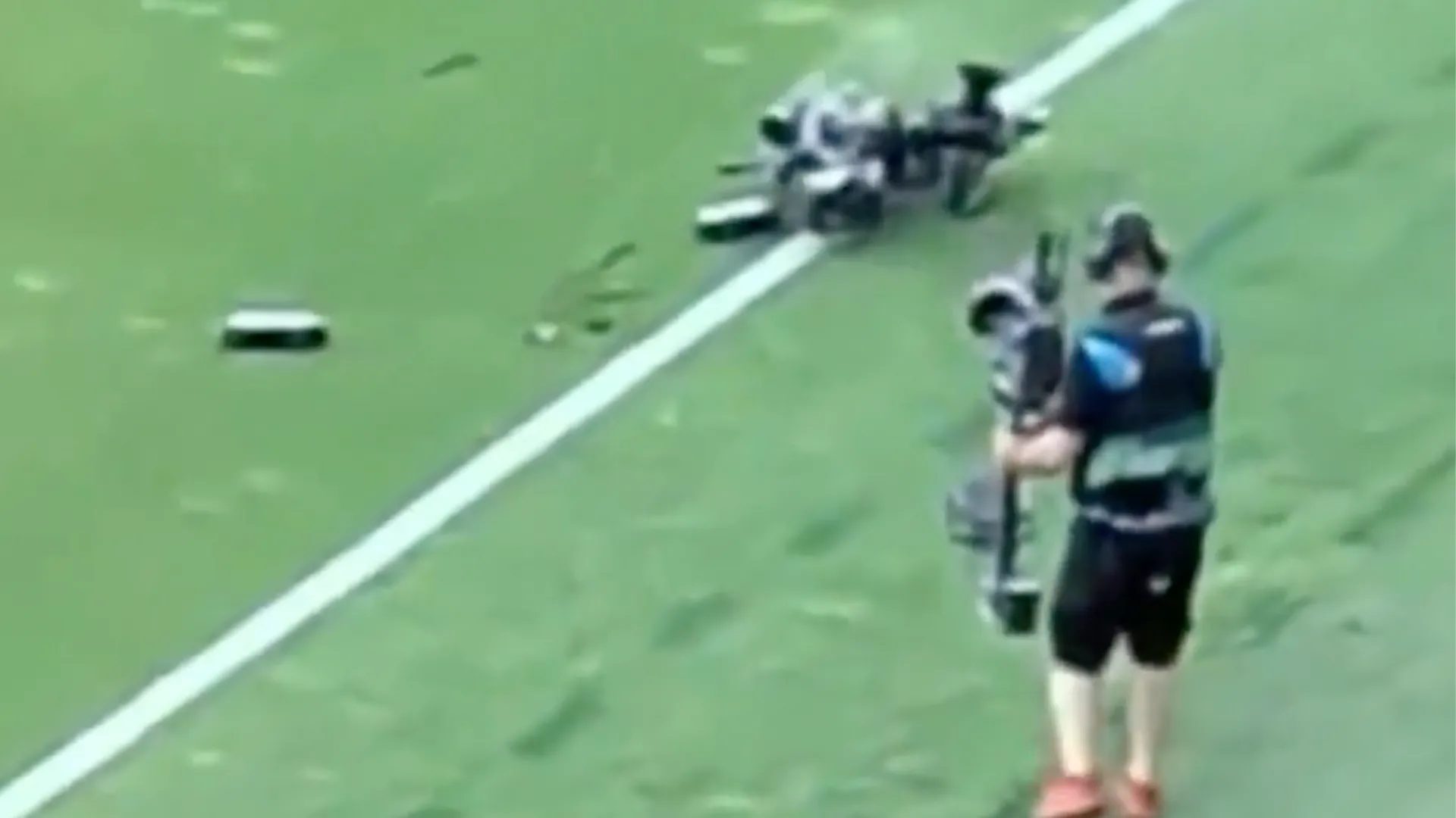 Spidercam crashes onto pitch during Hungary match