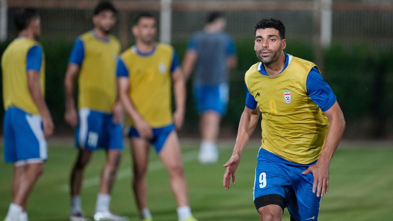 Iran players: U.S. visa denials create 'tension'