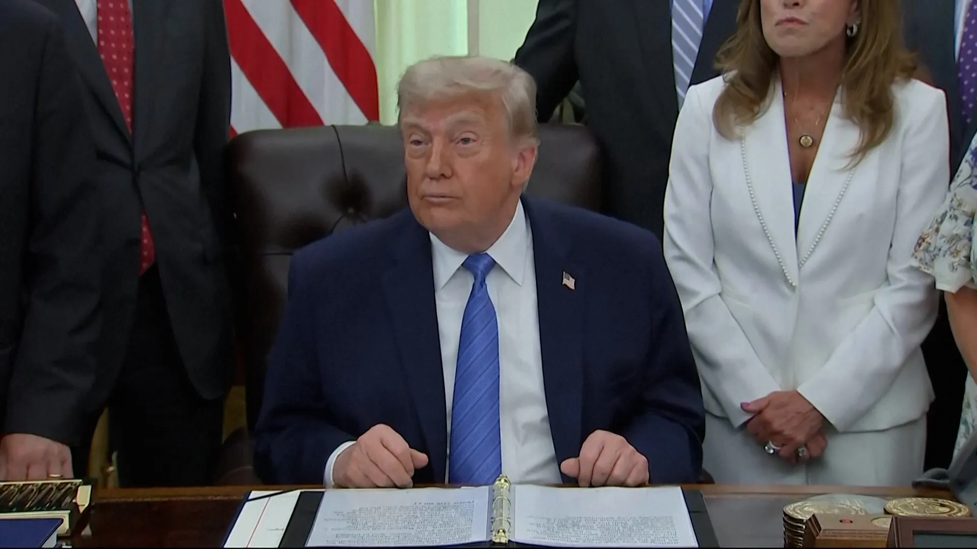 Trump warns of more attacks on Iran after US Apache helicopter downing
