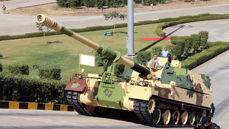 Indian Army: सेना बढ़ा रही ताकत, 23,000 करोड़ से 300 के-9 तोपों की होगी खरीद