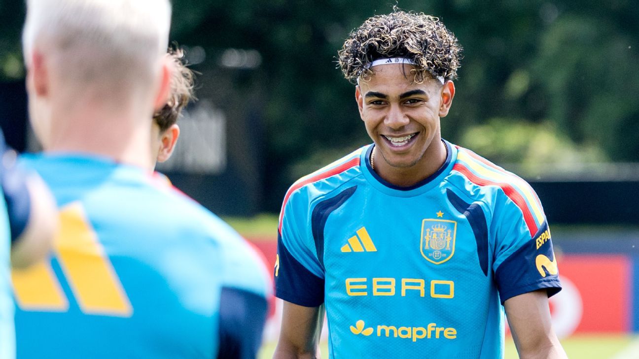 Yamal, Williams back in training in boost for Spai...
