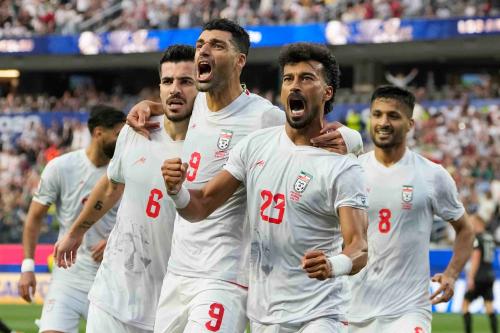 （美加墨世界杯）“压抑和紧张”中的伊朗队首秀