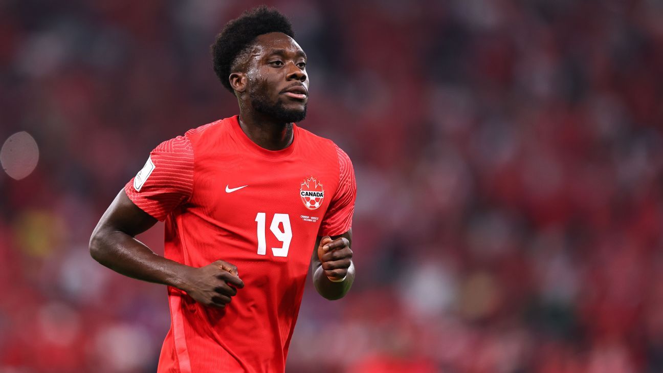 Canada's Davies fit to face Qatar in World Cup
