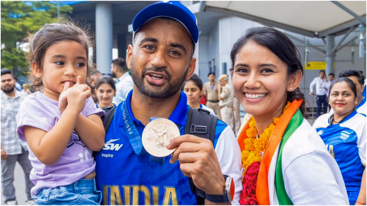 Hockey: मनप्रीत सिंह बने भारतीय हॉकी के सबसे ज्यादा मैच खेलने वाले खिलाड़ी, विराट कोहली को मानते हैं आदर्श