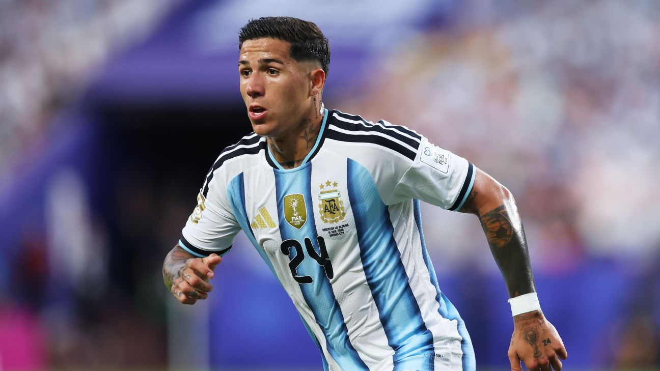 Sources: Real Madrid admire Chelsea's Fernández
