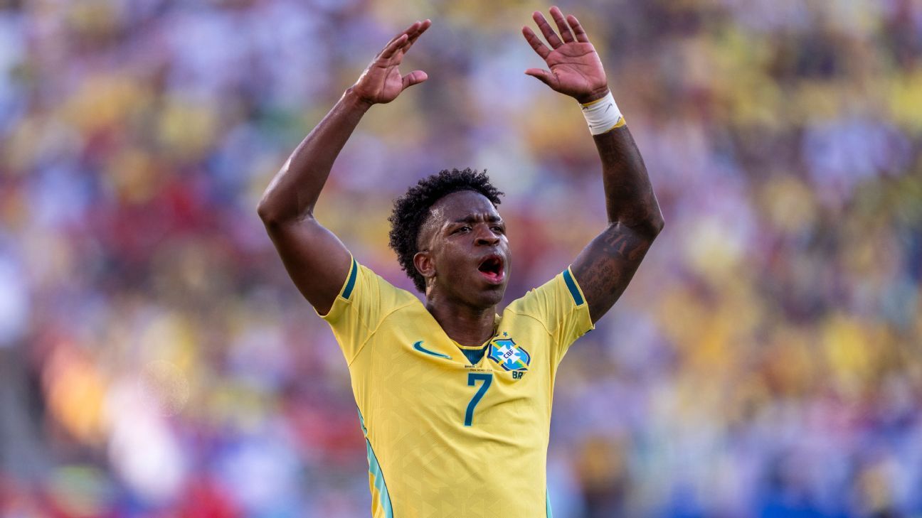 How can teams qualify for knockout rounds? Clinchi...