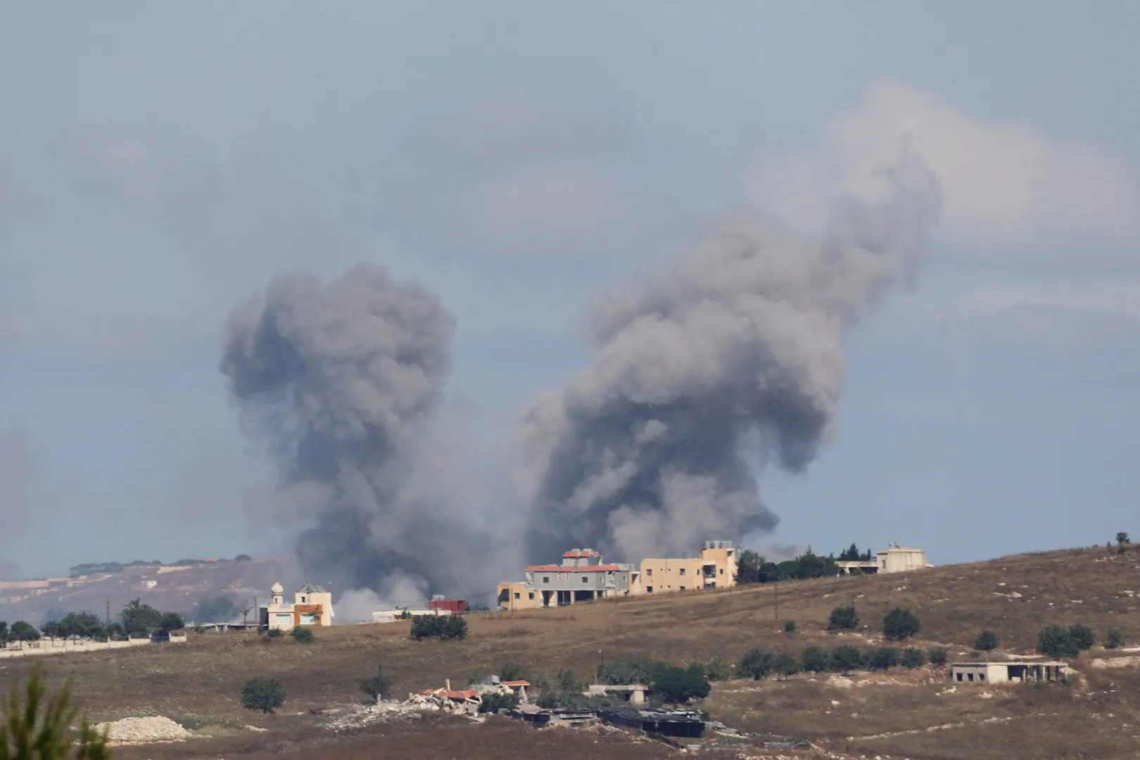 Israel continues attacks on Lebanon despite US-Iran deal