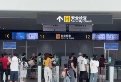 妈祖走水、龙舟竞渡 福建霞浦小渔村多彩民俗庆端午