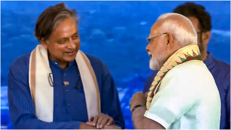 शशि थरूर ने फिर की पीएम मोदी की तारीफ: बताया 'जबरदस्त वक्ता', बोले- उन्होंने कई काम सही किए