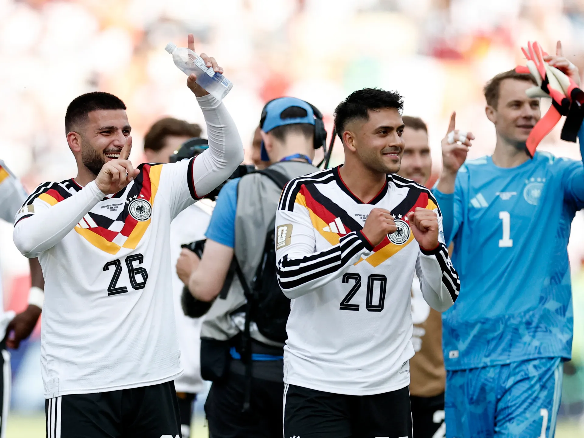 Which teams have qualified for the World Cup 2026 knockouts, round of 32?
