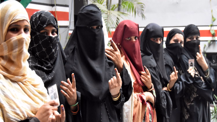 UP News: यूपी में करीब 1 प्रतिशत बढ़े मुस्लिम मतदाता, सत्यापन की तैयारी; नए बने मतदाताओं में 35% इनकी संख्या