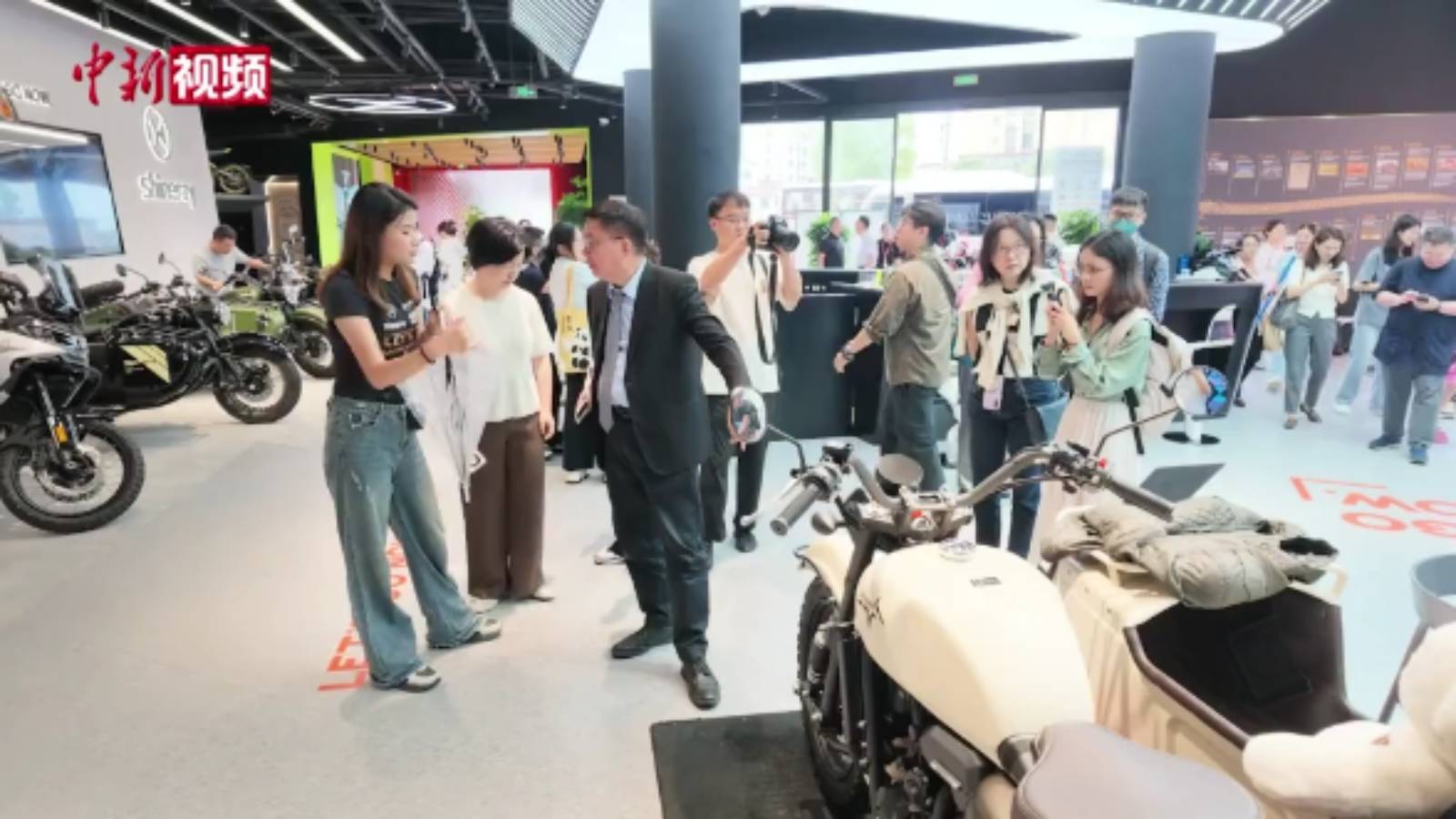 上海再添直飞伦敦全货机航线 助力上海国际航运中心建设
