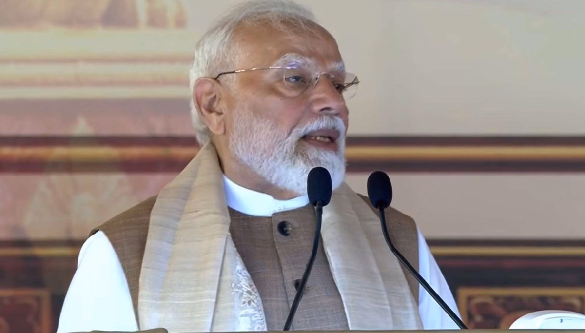 Politics: क्या जल्द होगा केंद्रीय मंत्रिमंडल का विस्तार? PM मोदी की राष्ट्रपति से मुलाकात के बाद अटकलें तेज
