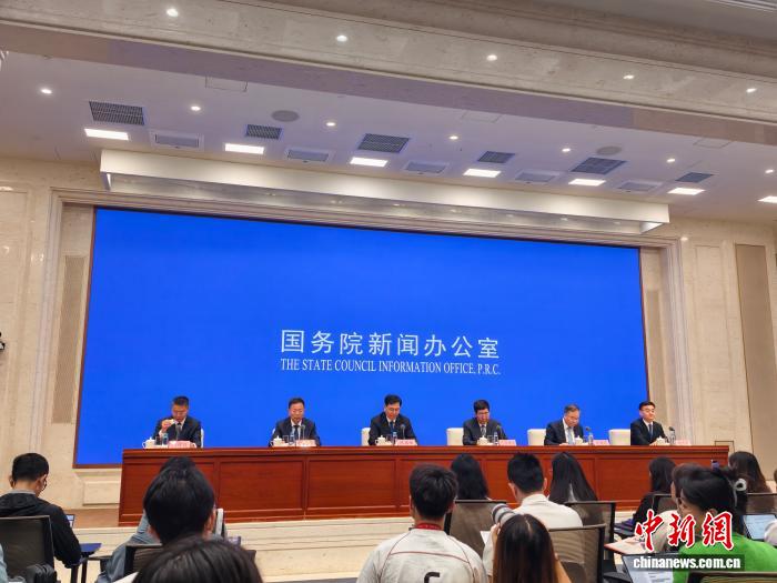 外媒抹黑西藏寄宿学校“强制同化”“强迫寄宿”，官方回应