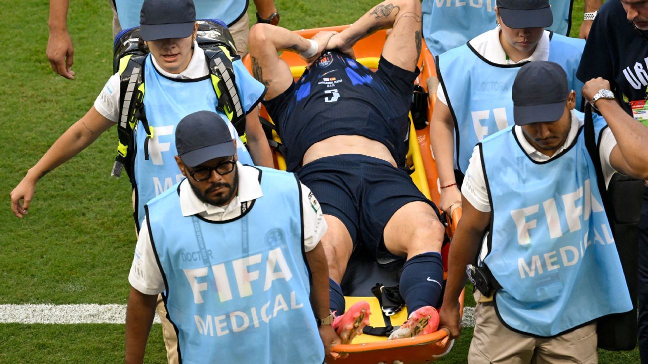 Uruguay, Utd's Ugarte suffers knee ligament injury...