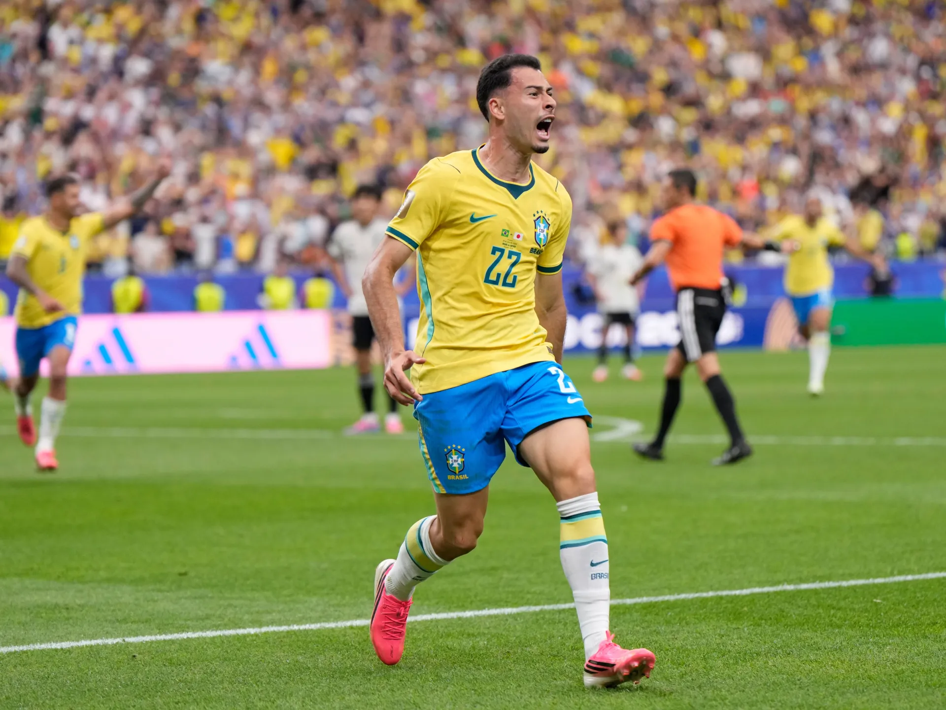 Martinelli scores late as Brazil beat Japan 2-1, enter World Cup last 16