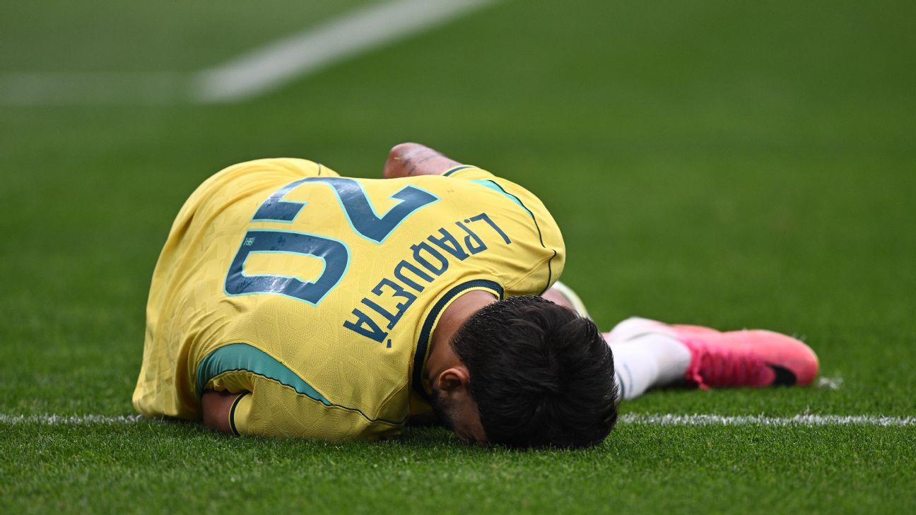 Brazil treat Paquetá hamstring in WC fitness bid