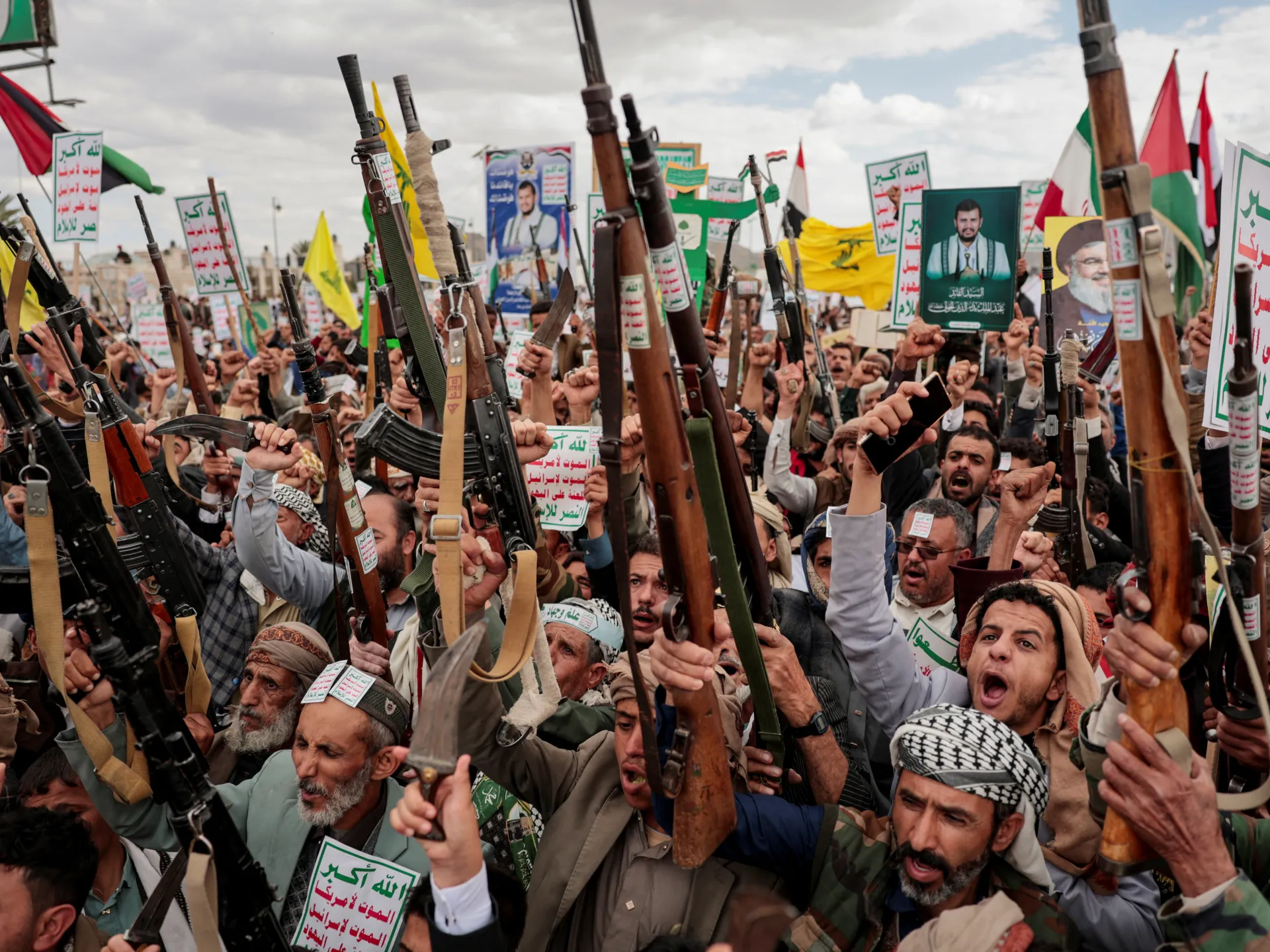 Yemen’s Houthis threaten Saudi Arabia after alleged airspace intrusion