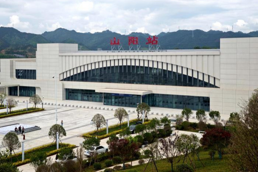 抗癌女孩和她的“临时家人”们